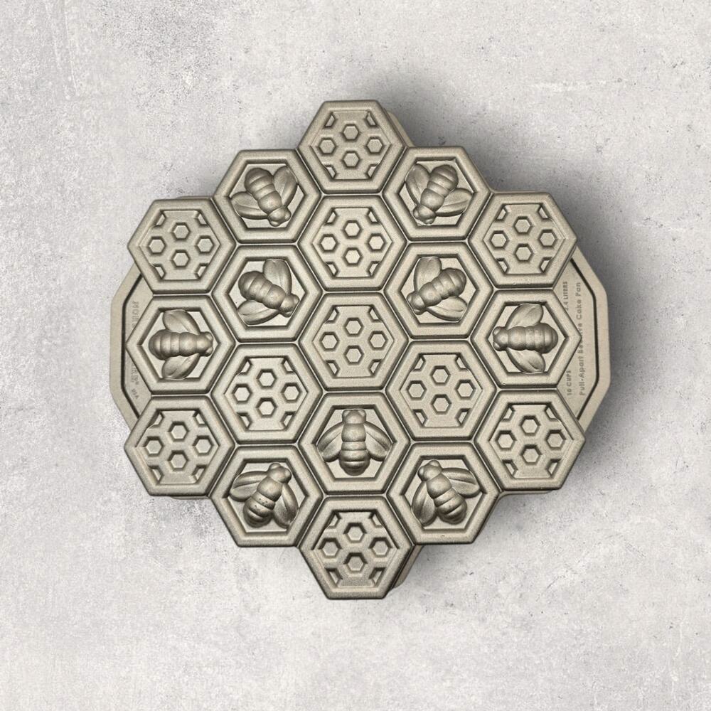 Nordic Ware Honeycomb Pull-Apart Pan